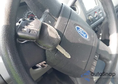 2006 Ford F-150 Stx/Xl/Xlt z USA, uszkodzony, nr VIN 1FTRX12W56NB79870